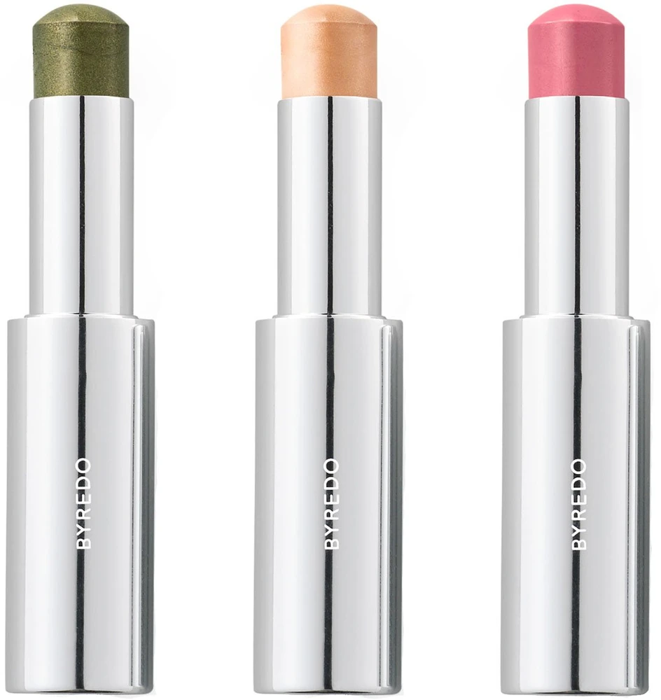 Mėlynas rinkinys Byredo: Colour Stick daugiafunkcis akių šešėlių pieštukas 509 Solar Flare 3,5 g + Colour Stick daugiafunkcis akių šešėlių pieštukas 509 Kumato Face 3,5 g + Colour Stick daugiafunkcis akių šešėlių pieštukas 509 Flower Play 3,5 g + Byredo GWP odinė kosmetinė