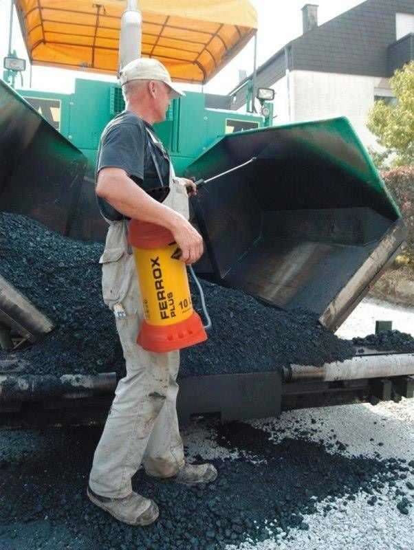 Mesto Ferrox Plus alyvai atsparus statybinis purkštuvas 13 l su vožtuvu