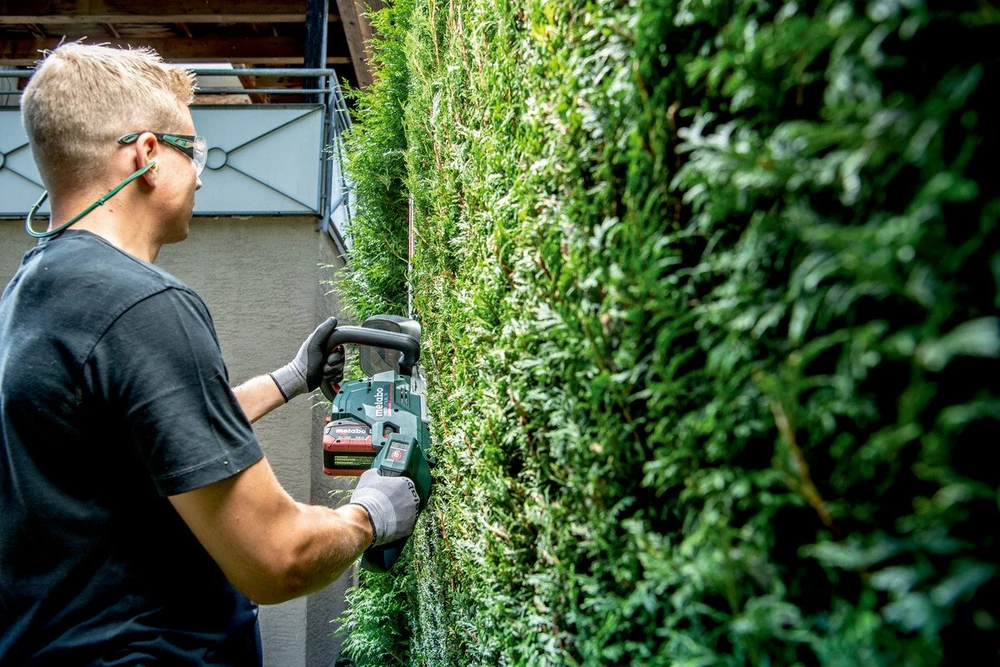 METABO akumuliatorinės gyvatvorių žirklės HS 18 LTX BL 75 CARCASS