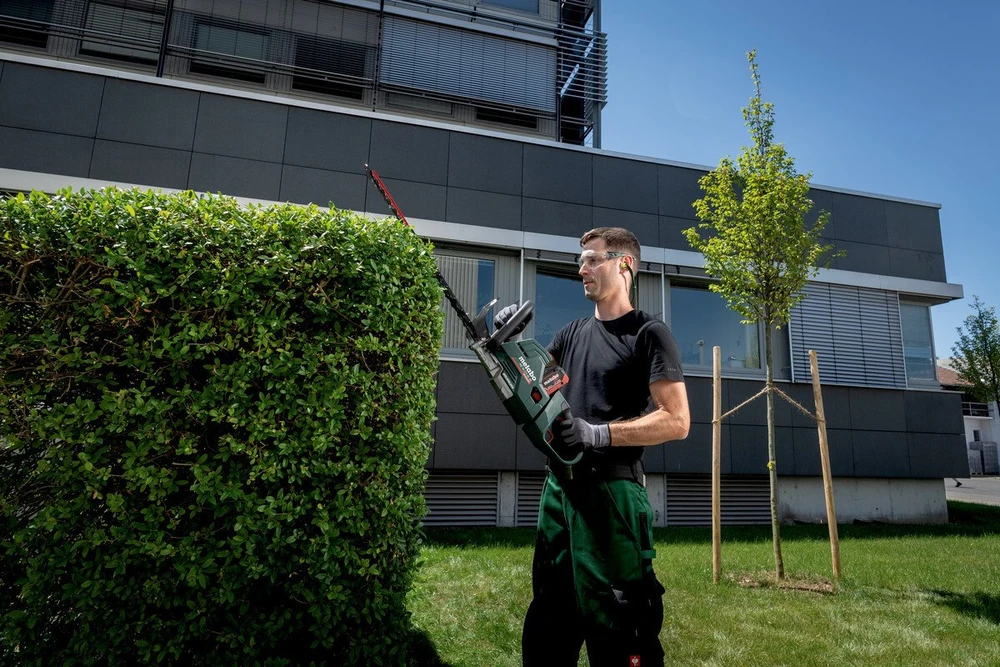 METABO akumuliatorinės gyvatvorių žirklės HS 18 LTX BL 75 CARCASS