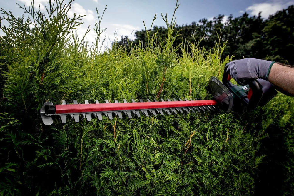 Metabo HS 18 LTX 55V akumuliatorinė gyvatvorių pjovimo mašinėlė