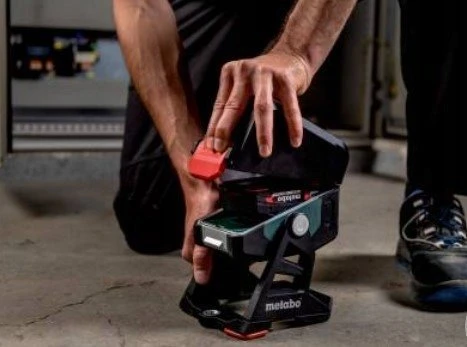 Akumuliatorinio prožektoriaus BSA 12-18 LED 2000 korpusas, Metabo