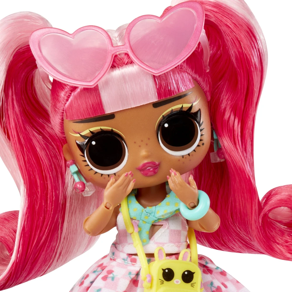 MGA 542575-EUC L.O.L. Surprise Tweens lėlė Cherry BB