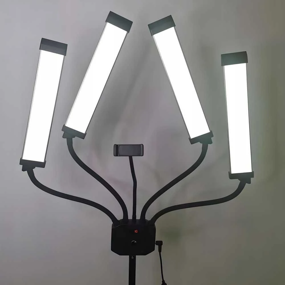 Michael Marinelli 4 Keturguba lanksti elastinga LED kosmetinė foto video lempa 65W / M65 juoda
