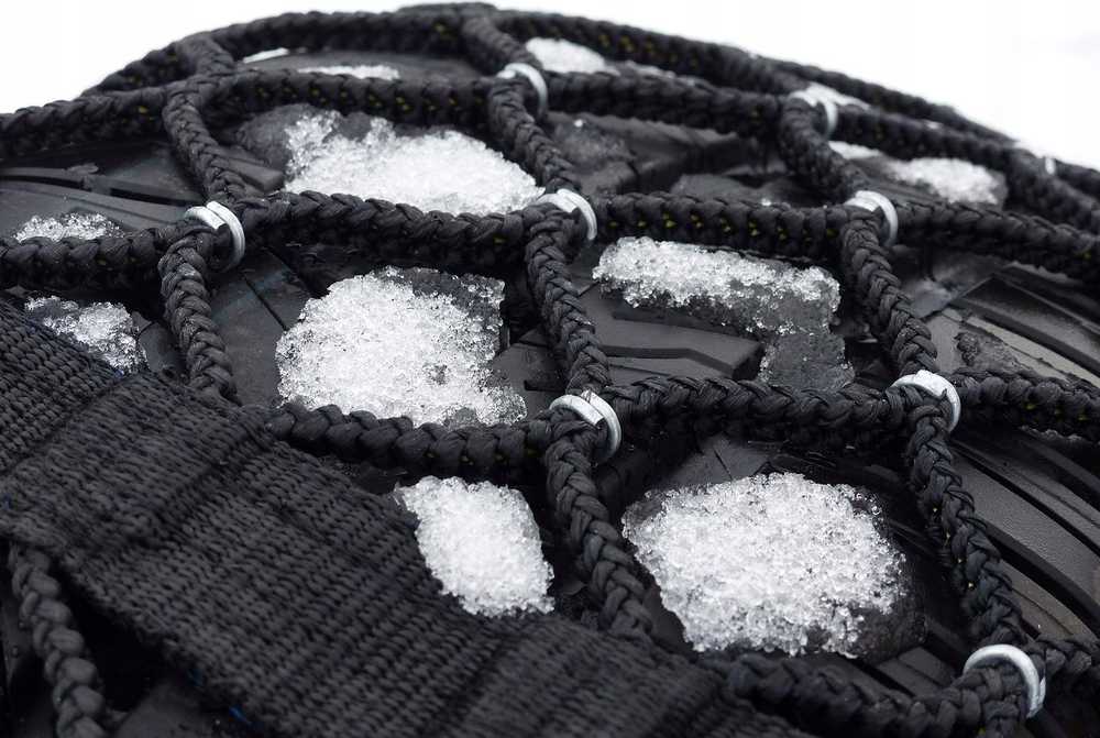 Michelin Sniego grandinės automobilių padangoms Michelin Easy Grip EVOLUTION 16