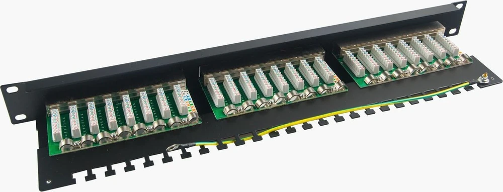 MicroConnect 19" FTP. 6 patch panel