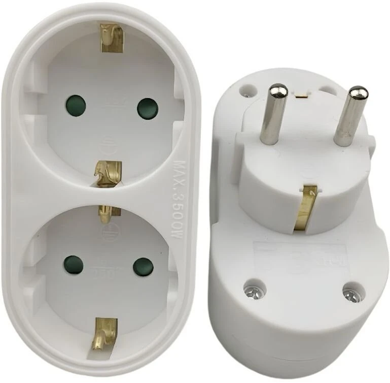 MicroConnect Schuko power splitter, with 2