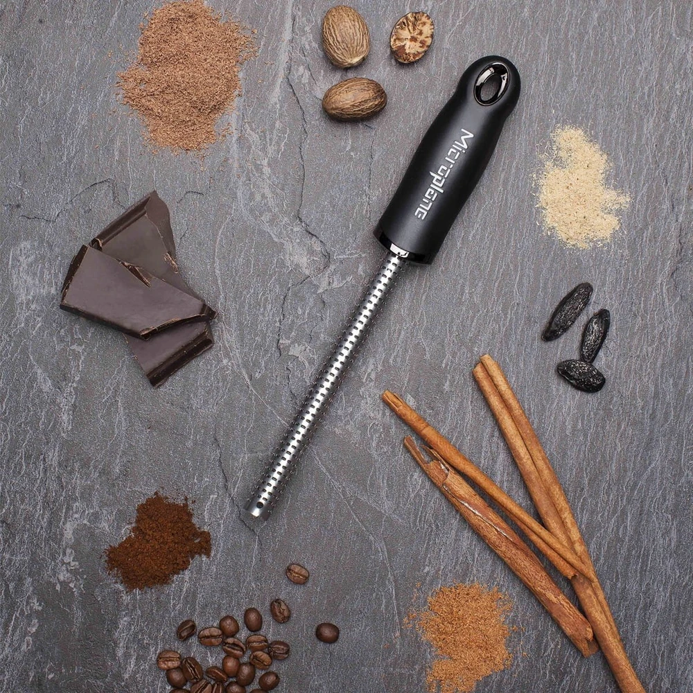 Tarka Microplane Premium Spice, Juoda, MIC46016E