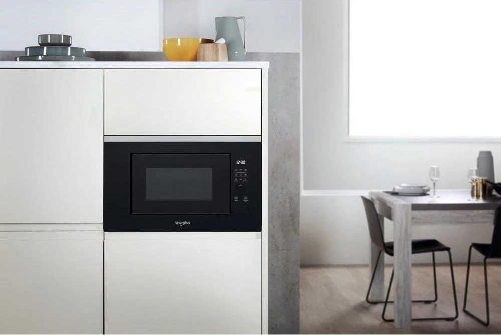 Whirlpool WMF201G mikrobangų krosnelė Įmontuoti Mikrobangų krosnelė su kepsninės funkcija 20 L 800 W Juoda, Nerūdijančiojo plieno