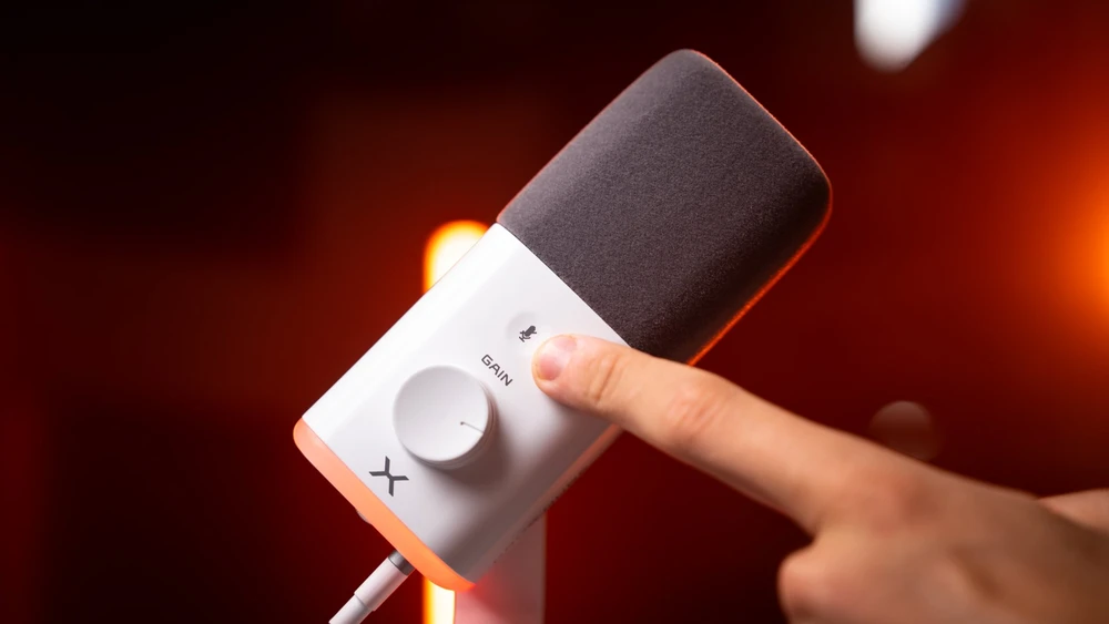 Krux Qube XLR/USB balta