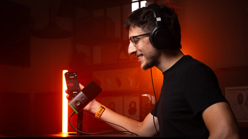 Krux Qube XLR/USB juoda