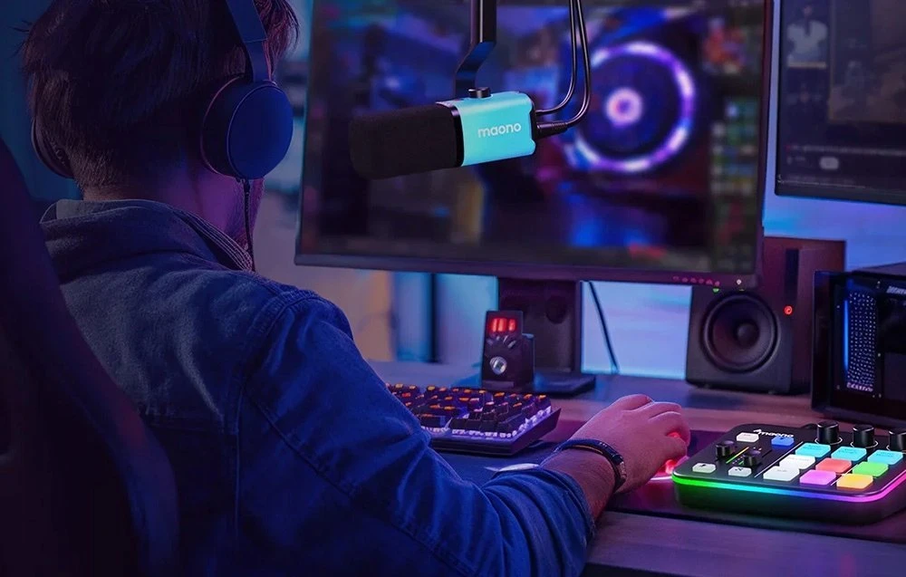 Maono PD100X RGB mikrofonas juodas