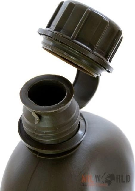 Gertuvė plastikinė Mil-tec 950ml (be dėklo) žalia