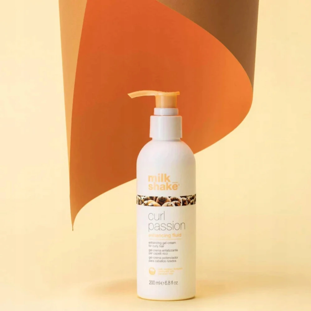 Milk Shake Pieno kokteilis „Milk_Shake Curl Passion“ skaistinantis skystis, 200 ml