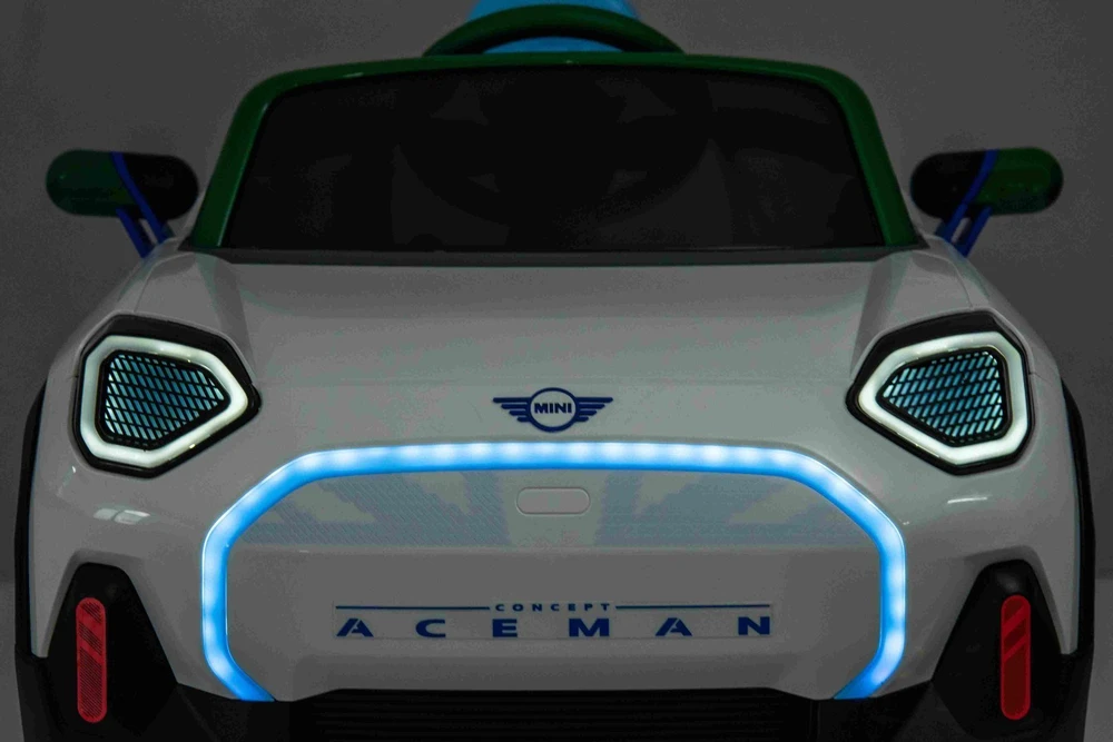 Elektromobilis Mini Concept Aceman, Baltas
