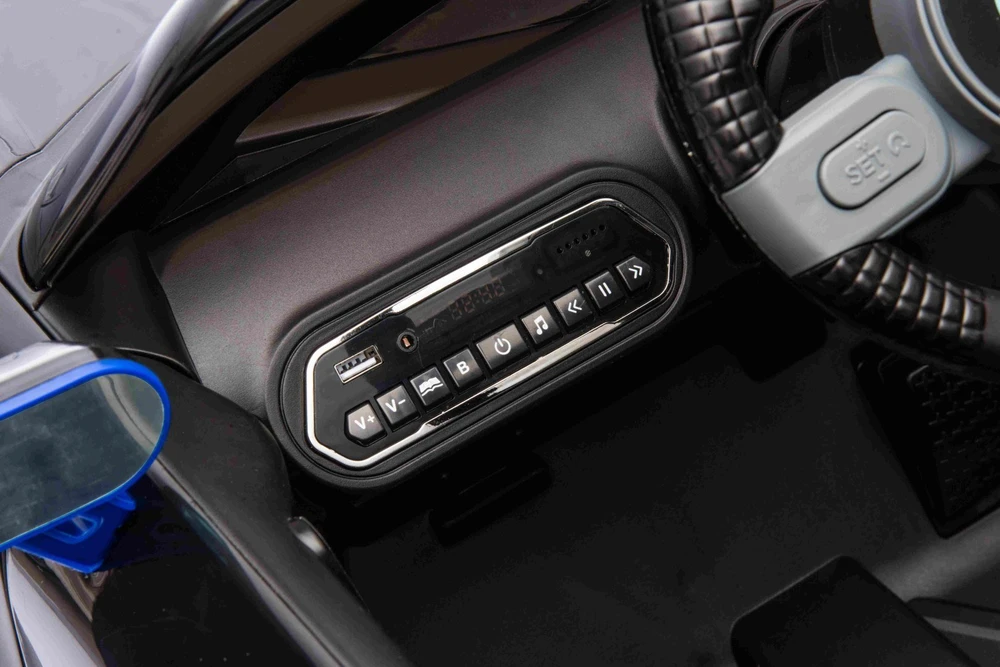 Elektromobilis Mini Concept Aceman, Juodas