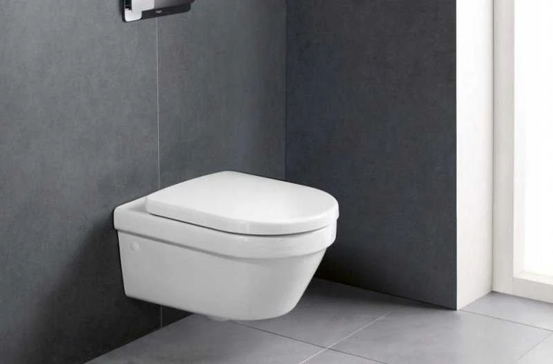 Villeroy & Boch Pakabinamas klozetas su soft close dangčiu Villeroy 4694HR01