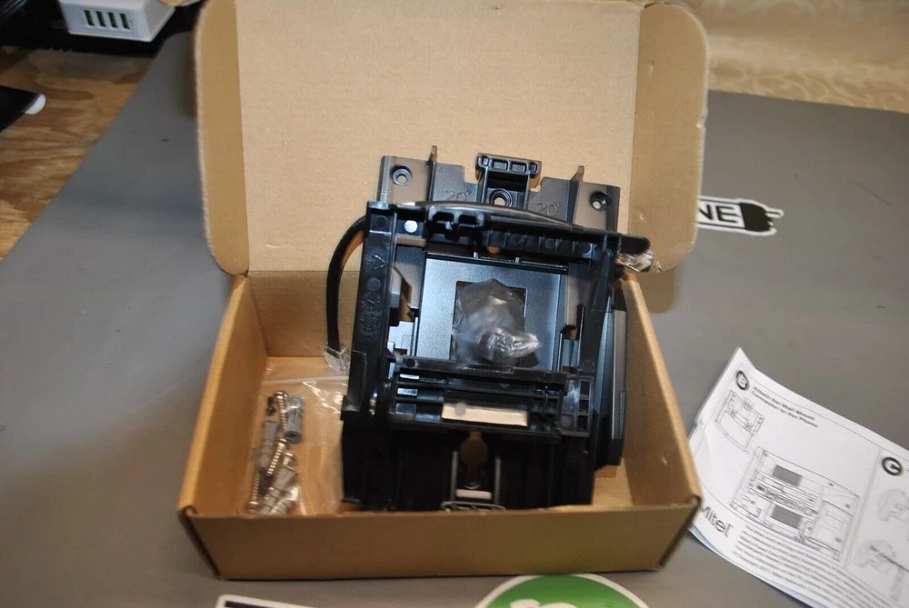 Mitel Mitel 6800/6900 Wall Mount (1 vnt.)