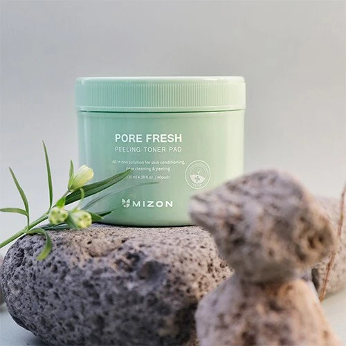 Šveičiamieji padeliai veido odos valymui Mizon Pore Fresh Peeling Toneris Pad Calming, ramina odą, skirti mišriai, riebiai odai, 60 padelių