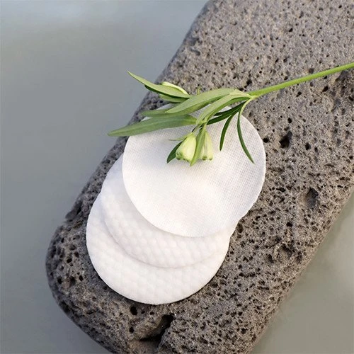 Šveičiamieji padeliai veido odos valymui Mizon Pore Fresh Peeling Toneris Pad Calming, ramina odą, skirti mišriai, riebiai odai, 60 padelių