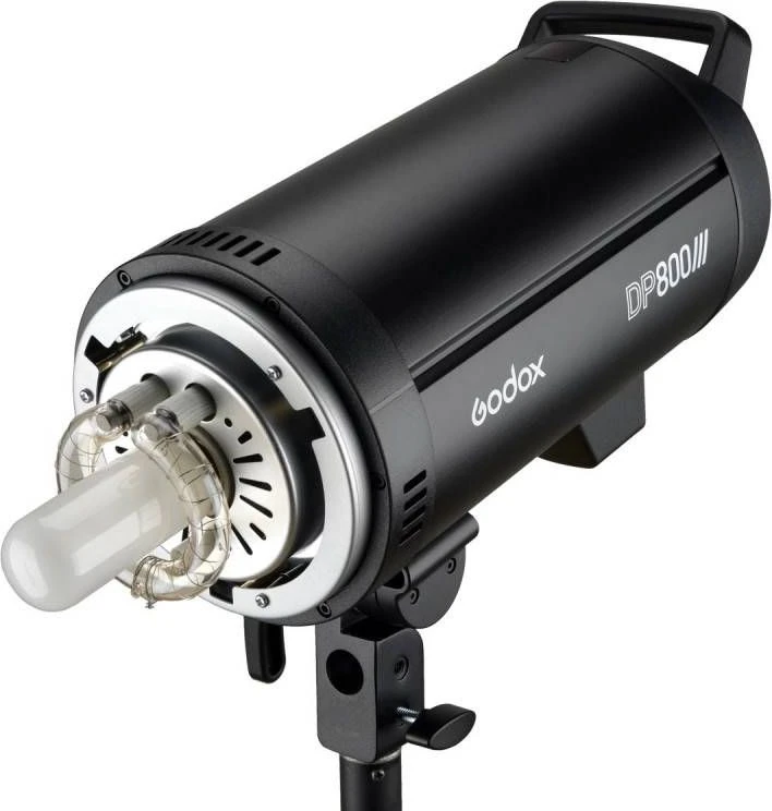„Godox DP800III Studio Flash“.