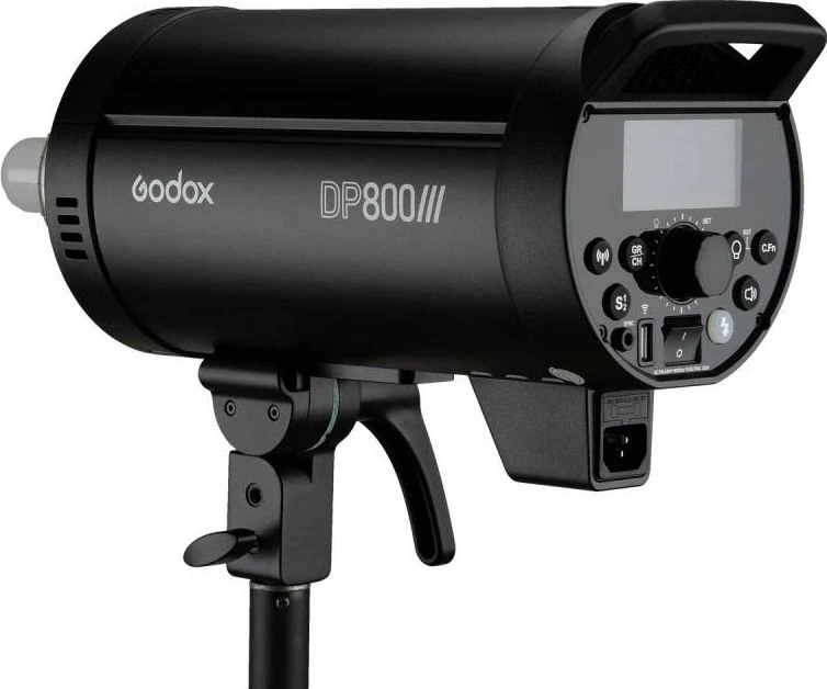 „Godox DP800III Studio Flash“.