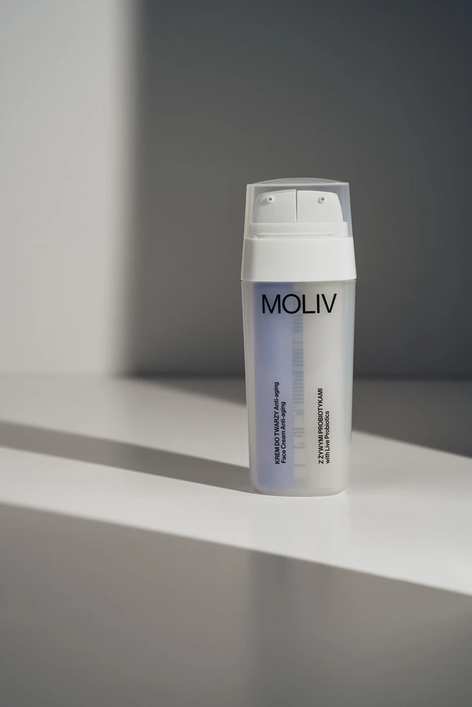 MOLIV Anti-Aging veido kremas su gyvaisiais probiotikais 30ml