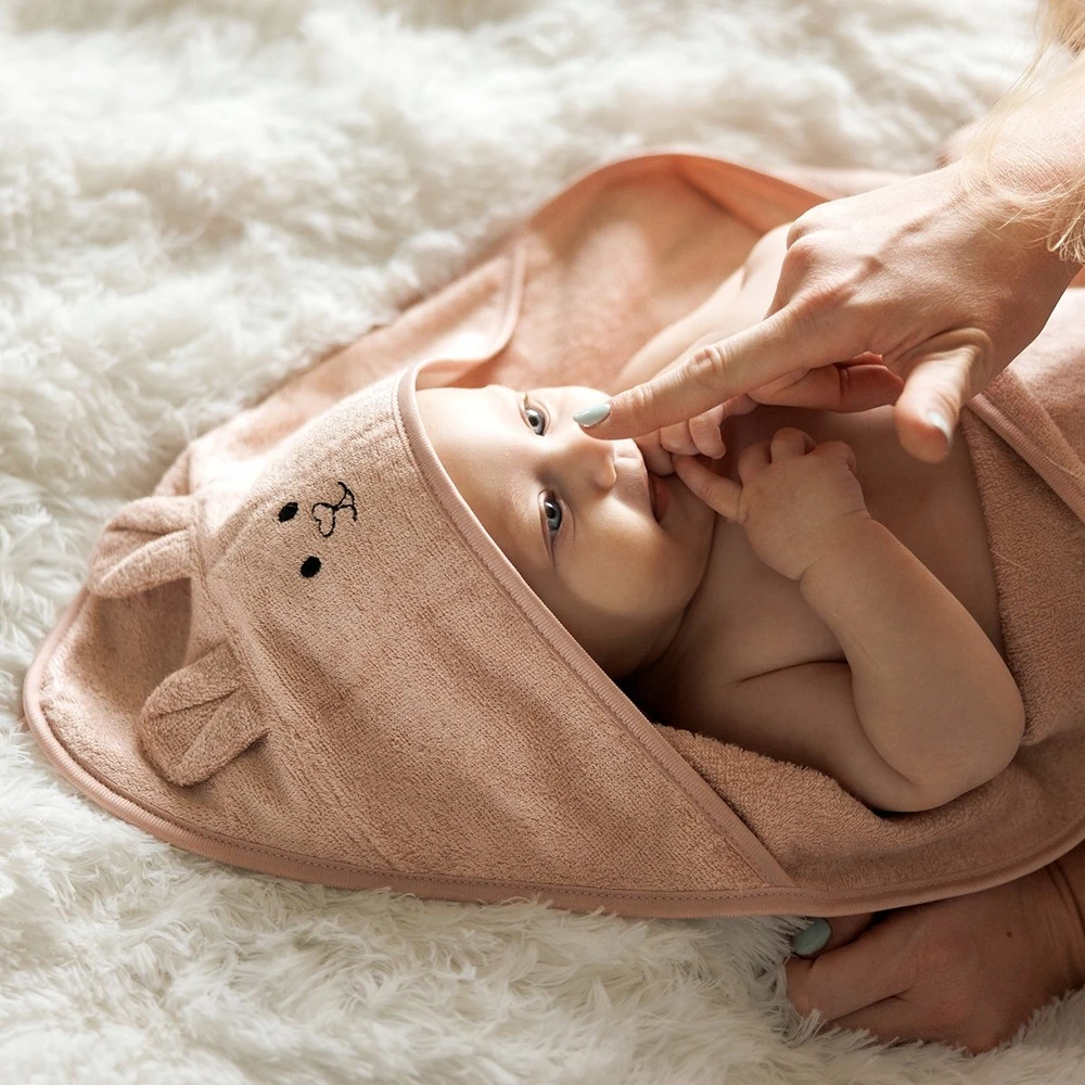 Monroe BabyOno rankšluostis su gobtuvu bambukinis 100x100 rožinis 1553/04