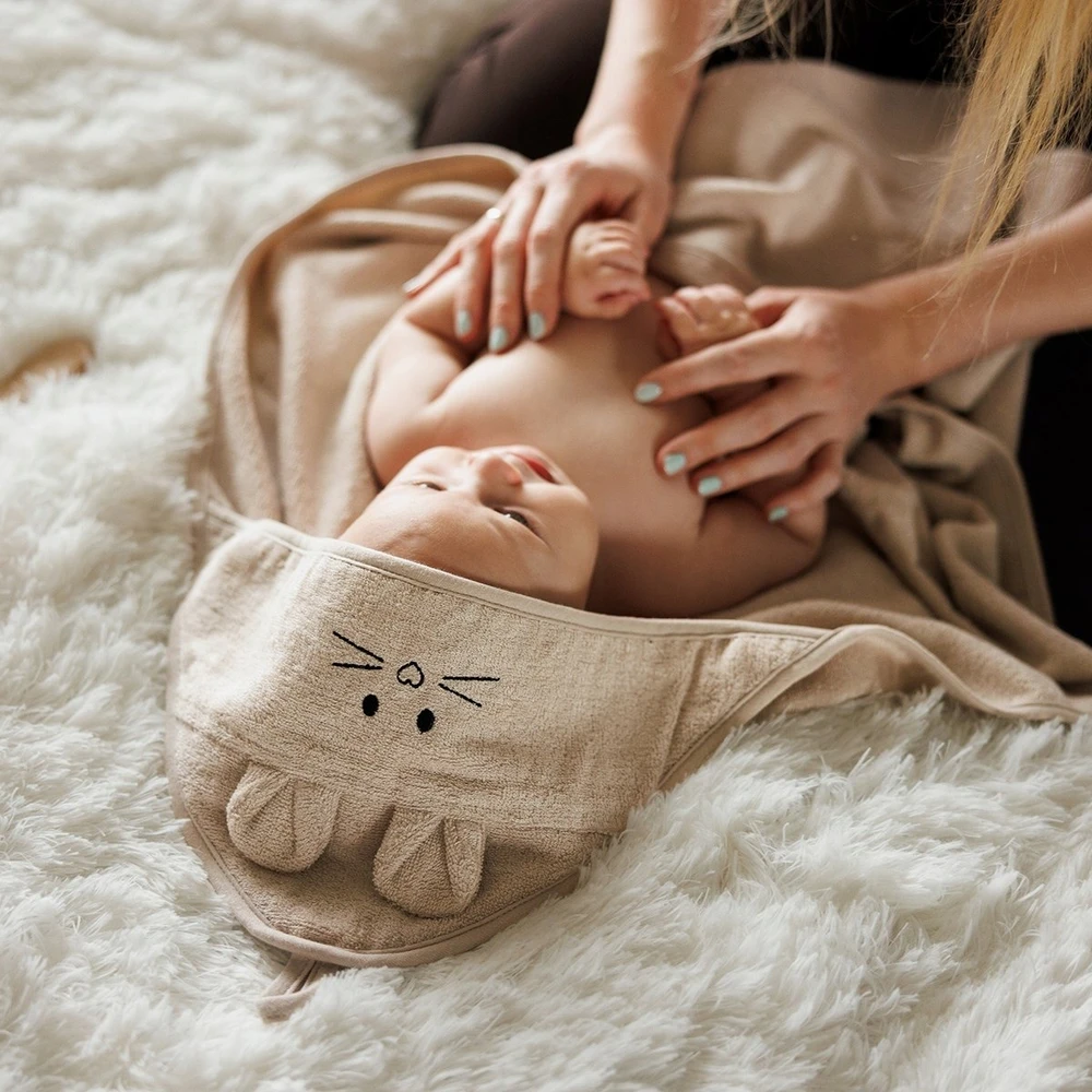 Monroe BabyOno rankšluostis su gobtuvu bambukinis 100x100 rudas 1553/05 1553/05
