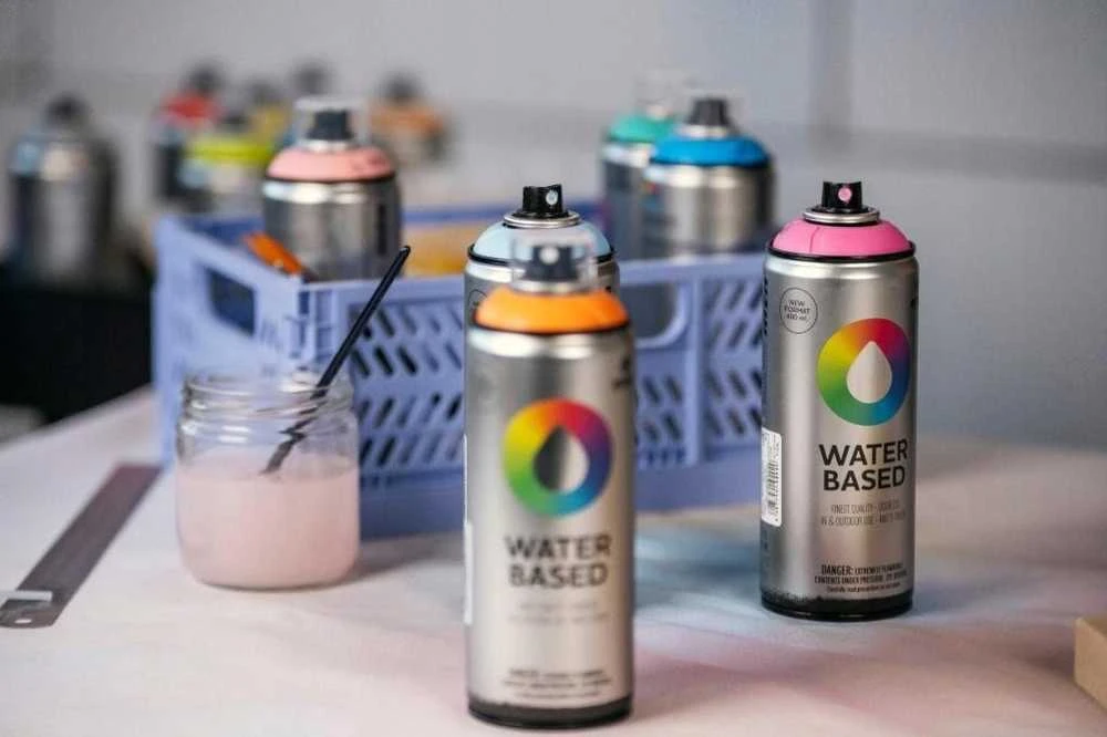 Montana PAINT AEROSOL PARIS Žalias RV-219 400ML