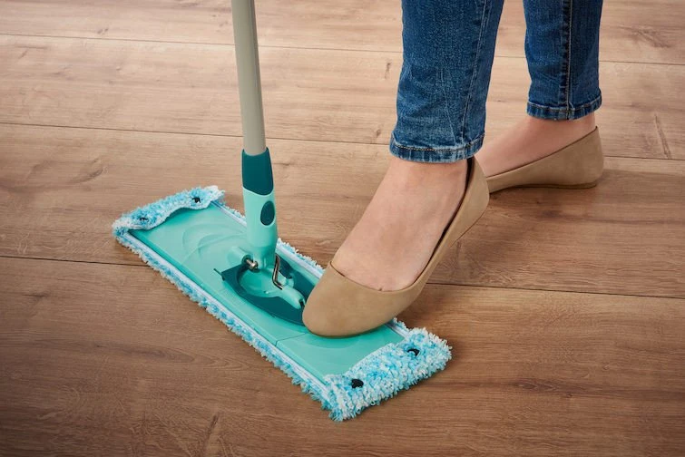 Leifheit 52127 rinkinys - šluostė ir kibiras „Clean Twist M Ergo“ + NEMOKAMAS itin stiprus grindų valiklis 1 l