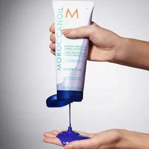 Moroccanoil Color Care Skirtas šviesiems plaukams Perfecting Violetinė Conditioner kondicionierius šviesiaplaukėms, 70 ml