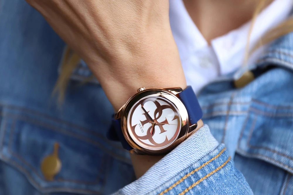 Laikrodis Watches GUESS LADIES W0911L6