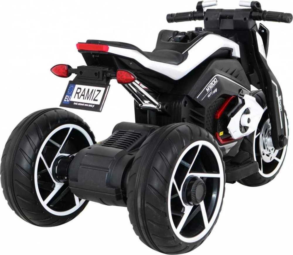Ramiz Motorek Future Motor Baltas