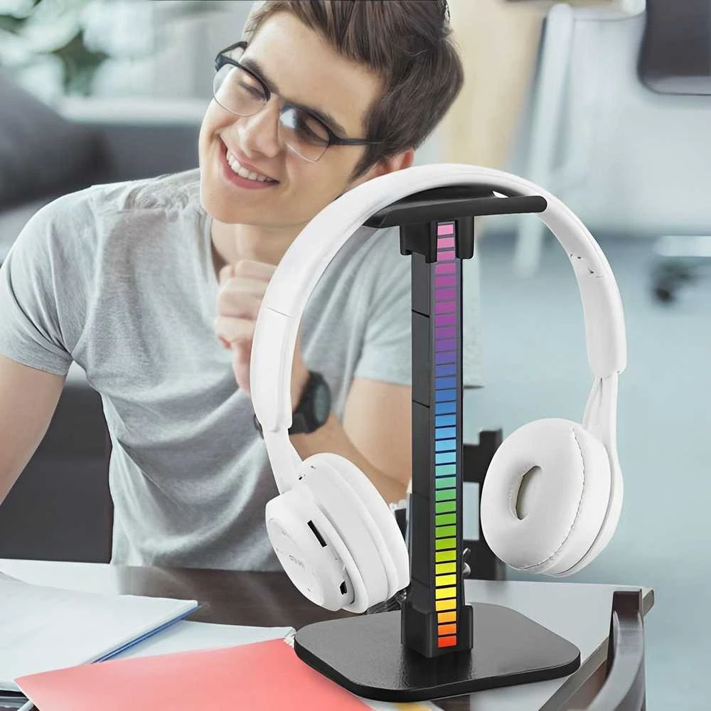 Mozos D11 ausinių stovas su RGB indikatoriumi