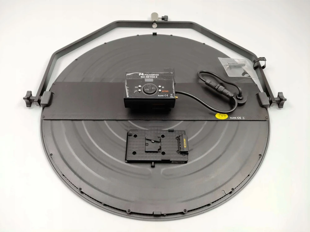 „Multiblitz“ LED studijinė panelė „FalconEyes SO-68TDX II“ 68W 3000–5600K