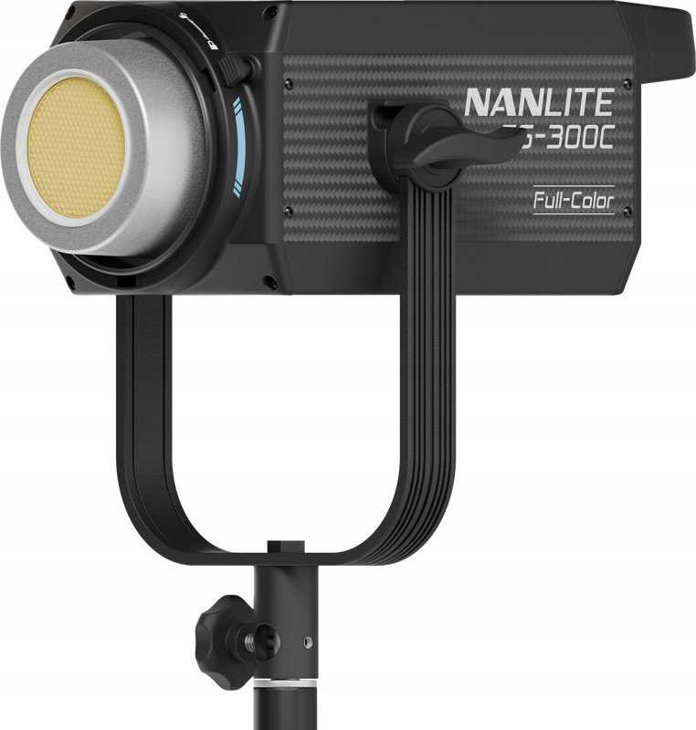 Lampa studyjna Multiblitz Nanlite FS-300C Full-Color Studio-Scheinwerfer