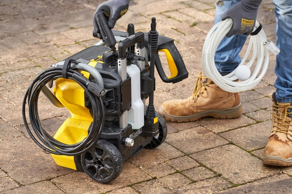 Akumuliatorinis slėginis plovimo įrenginys 18 V SFM serija, V20, 100 barų, Stanley [SFMCPW1500B-XJ]