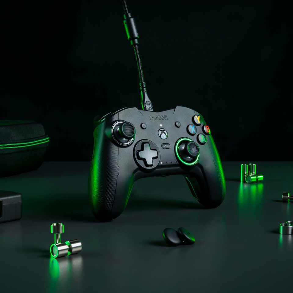 Nacon Revolution X Pro XBOX X/S & One laidinis valdiklis (juoda)