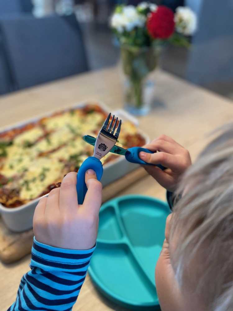 Nanas Manners 3 STAGE TEAL Mėlynas Stalo įrankiai 3-9 m