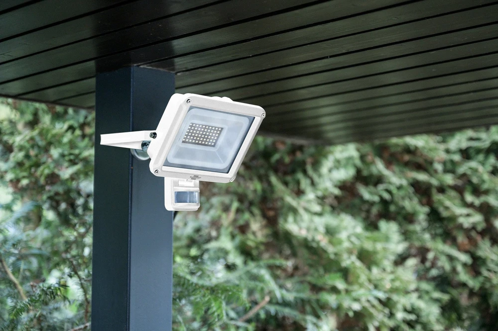 Naświetlacz Brennenstuhl Reflektor balta 30 W LED D (1171260342)