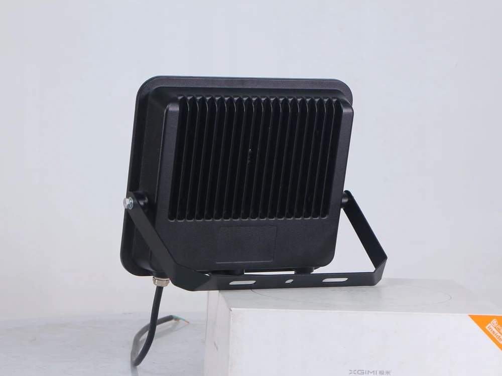 Lumax Prožektorius LED Syrius 150W 16500lm šilta/natūrali/šalta CCT IP65 su jungikliu šviesos spalvai keisti LFL515