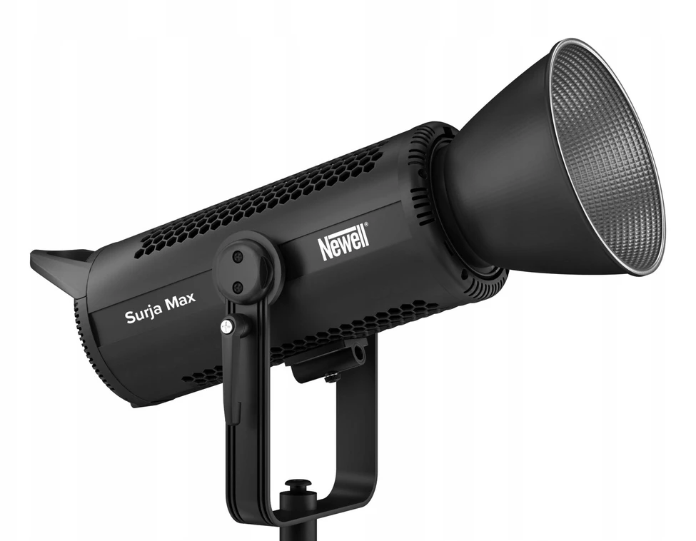 Apšvietimo Įranga - Newell Surja Max 500 450W LED, 2700K-6500K, CRI 96+