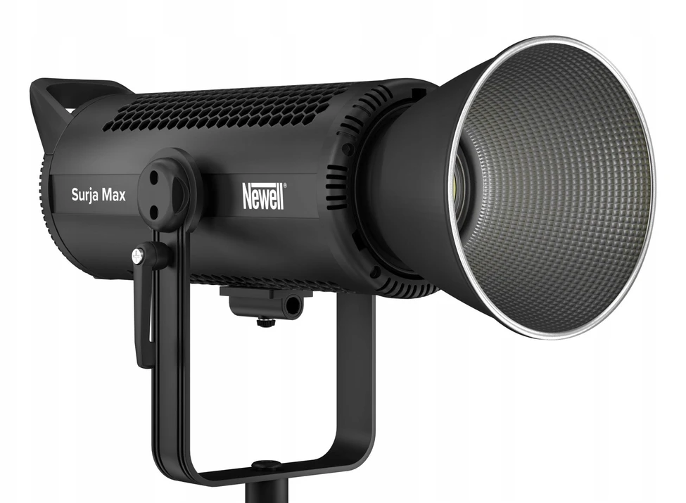 Apšvietimo Įranga - Newell Surja Max 500 450W LED, 2700K-6500K, CRI 96+