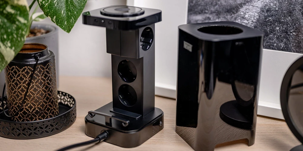 Maitinimo Stotis - Newell GaN Power Cube 8-in-1 su 15W Belaidžiu Įkrovikliu