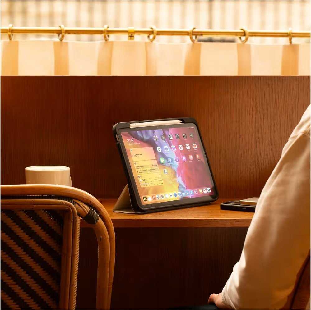 Native Union aktyvus dėklas, smėlio spalvos – iPad Pro 13"