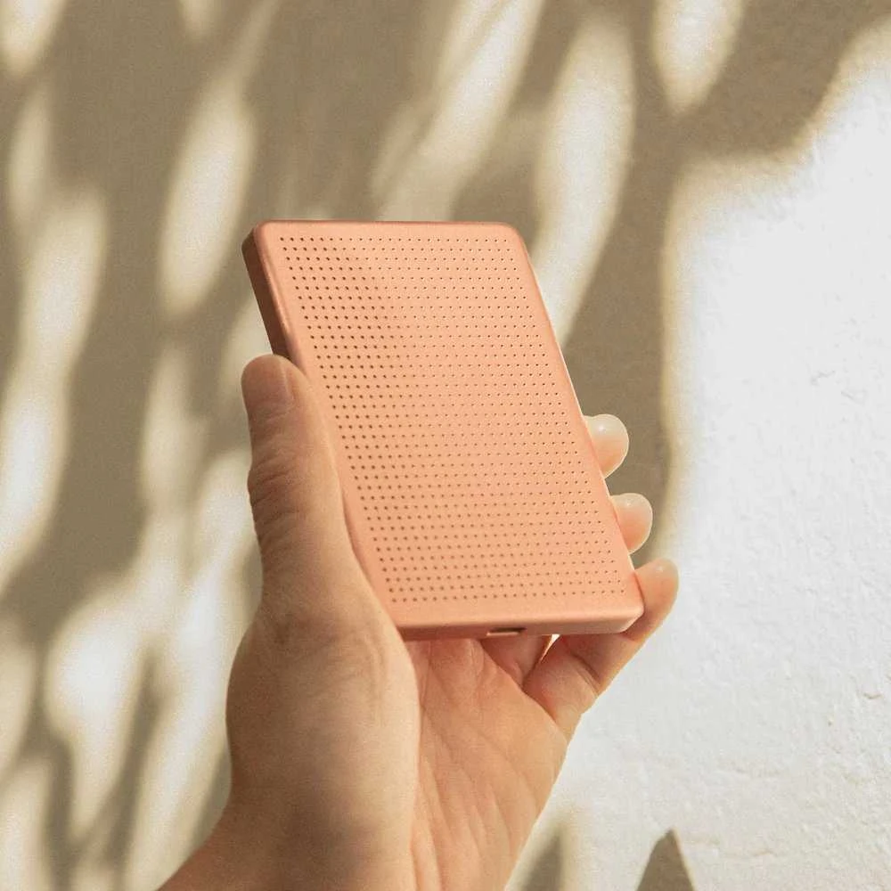 Active Native Union Aktyvi magnetinė išorinė baterija 5000mAh – abrikosų spalvos