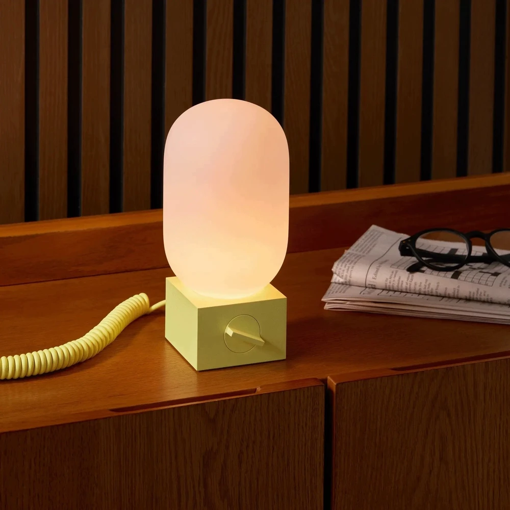 Native Union Pop Light – powerbank 5000 mAh, kabelis Pop 1,2 m (citrinų)