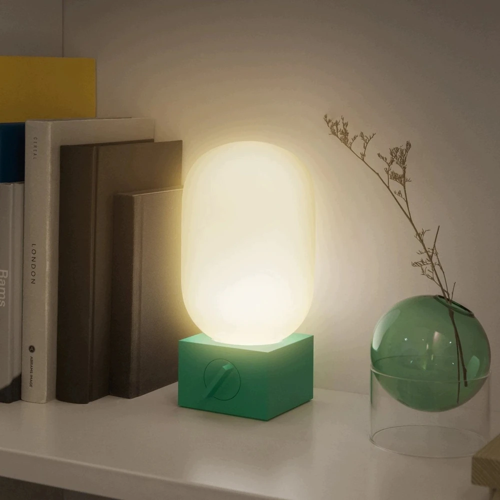 Native Union Pop Light – powerbank 5000 mAh, kabelis Pop 1,2 m (pinija)