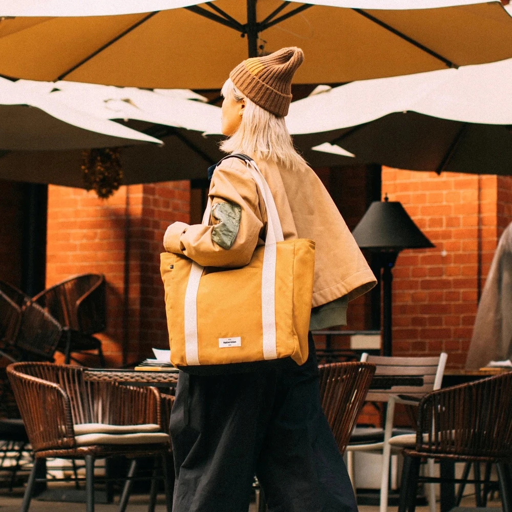 „Native Union W.F.A. Tote Pro Bag“ – 16 litrų rankinė per petį (kraft)